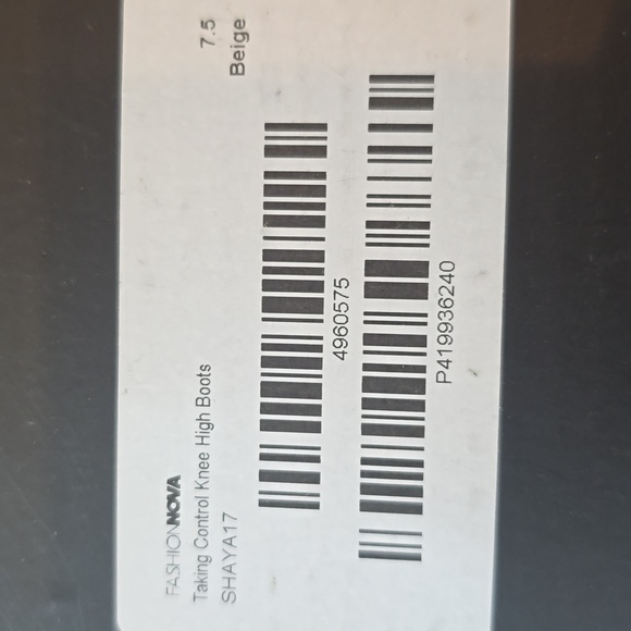 Elegant Cream Knee-High Boots - Picture 8 of 8